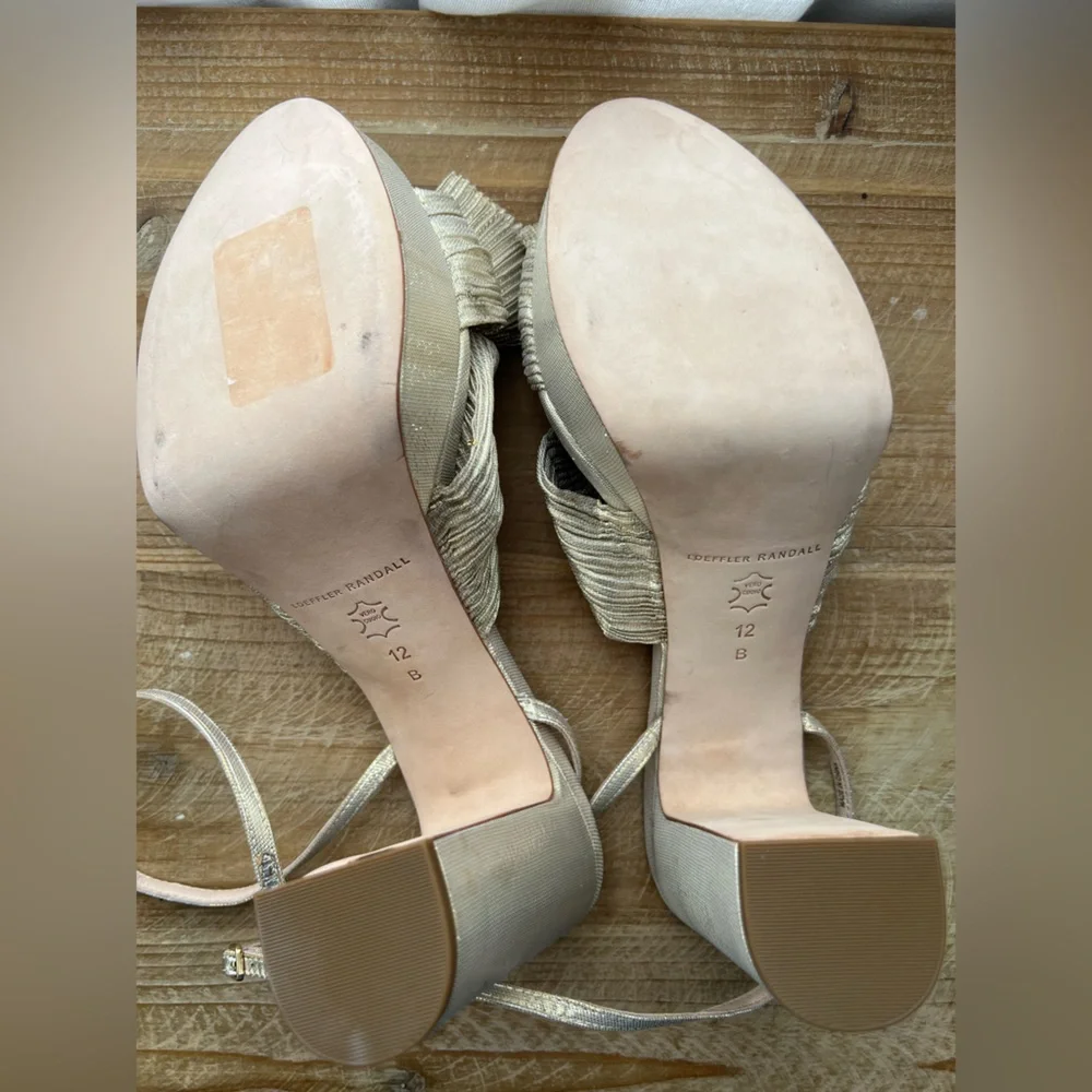 Loeffler Randall Natalia Platinum Platform Bow Heel Women’s Size 12 in Platinum